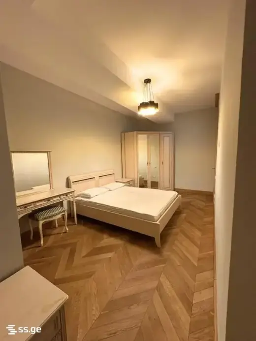 ქირავდება, ბინა