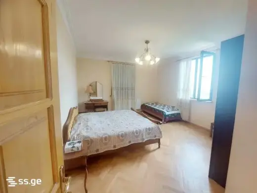 იყიდება, კერძო სახლი