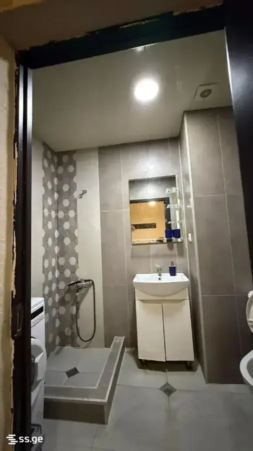 ქირავდება, ბინა