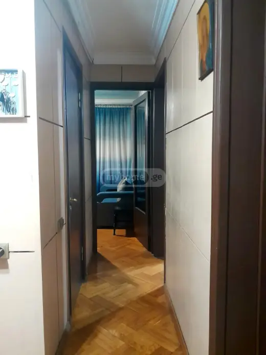 იყიდება, ბინა