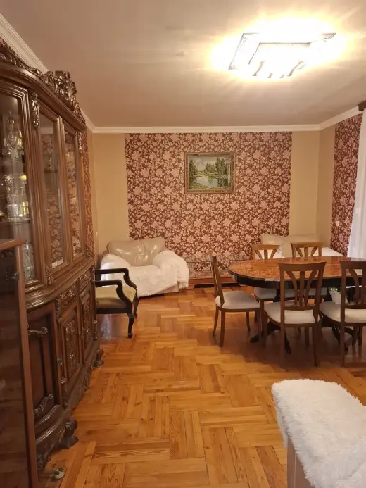 იყიდება, ბინა