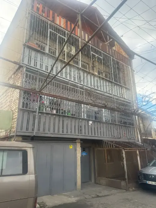 იყიდება, ბინა