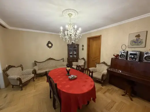იყიდება, ბინა