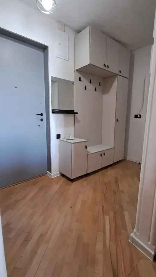 იყიდება, ბინა