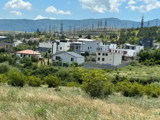 იყიდება, მიწა