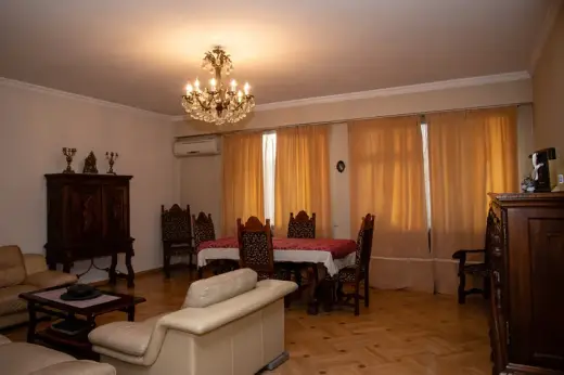 იყიდება, ბინა