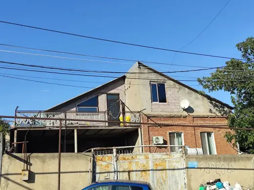 იყიდება, კერძო სახლი