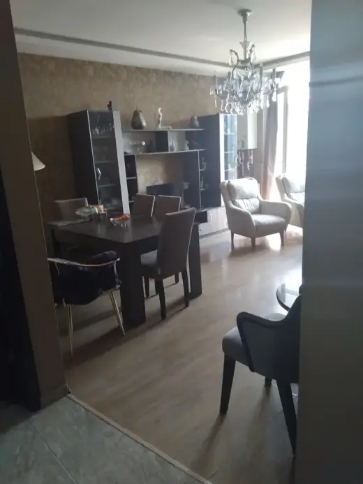 იყიდება, ბინა