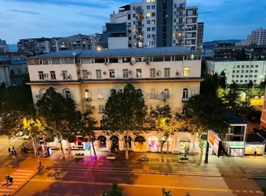 იყიდება, ბინა
