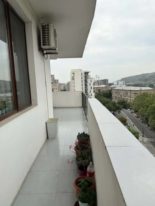 იყიდება, ბინა