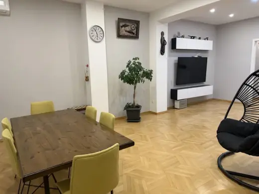 იყიდება, ბინა