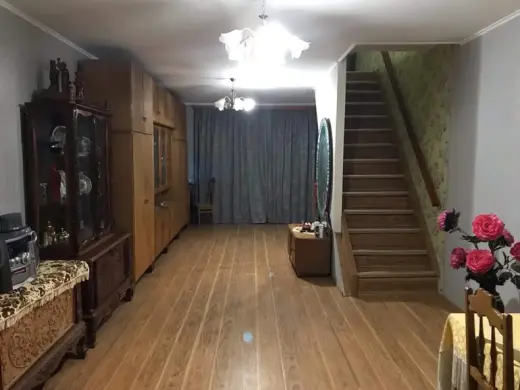 იყიდება, კერძო სახლი