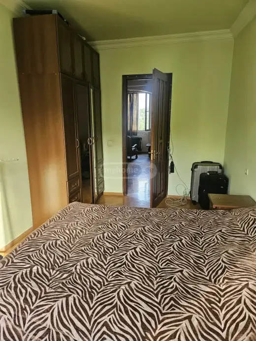 იყიდება, ბინა