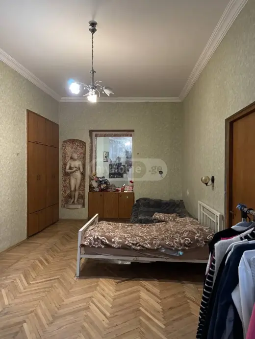 იყიდება, ბინა