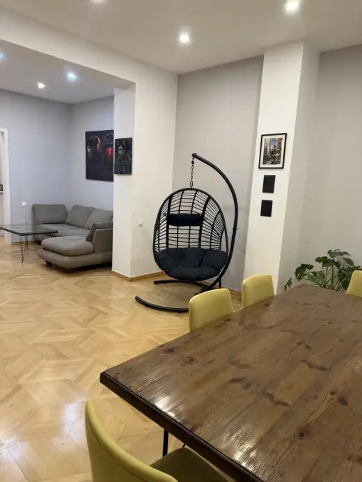 იყიდება, ბინა