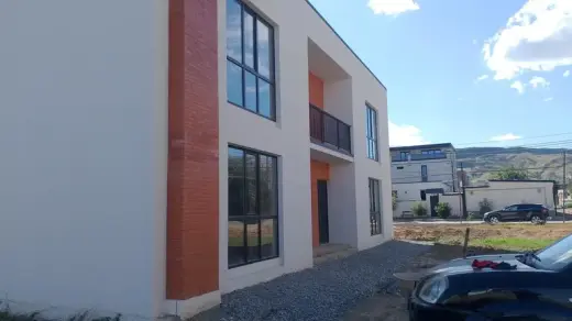 იყიდება, კერძო სახლი
