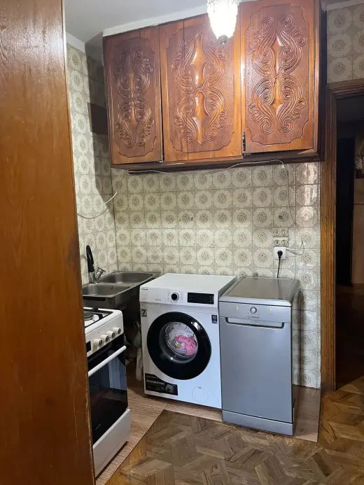 იყიდება, ბინა