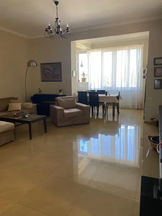 იყიდება, ბინა