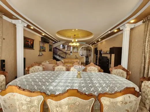 იყიდება, კერძო სახლი