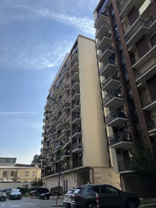იყიდება, ბინა