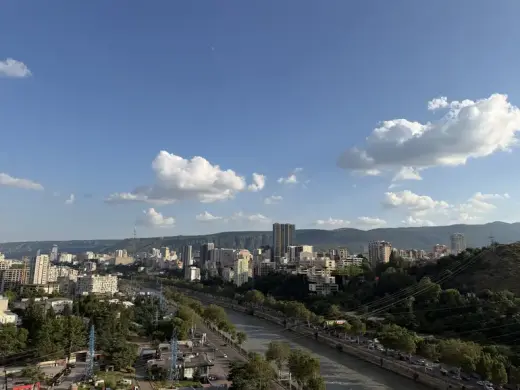 იყიდება, ბინა