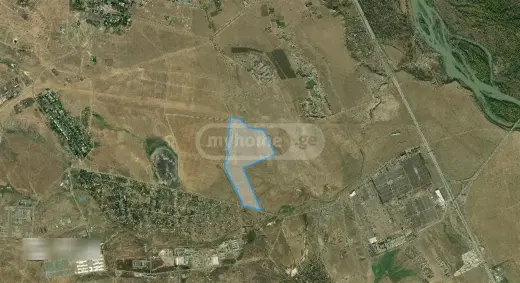 იყიდება, მიწა