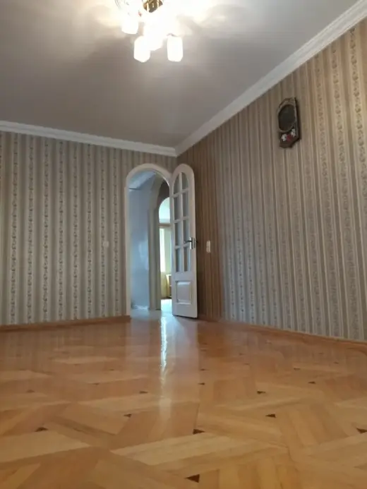იყიდება, ბინა