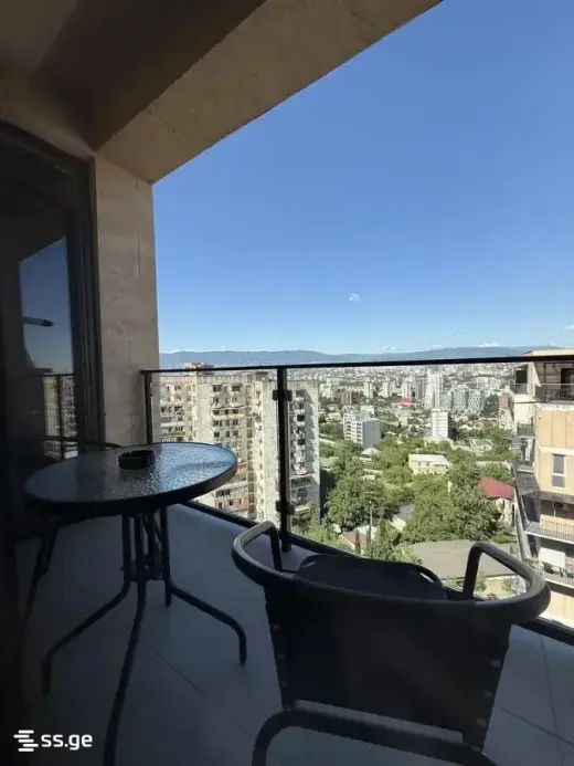 იყიდება, ბინა