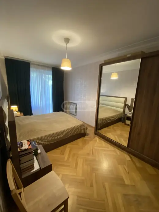 იყიდება, ბინა