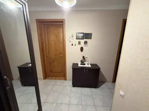 იყიდება, ბინა