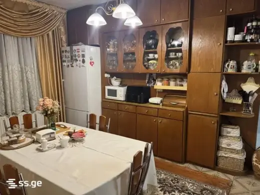 იყიდება, ბინა