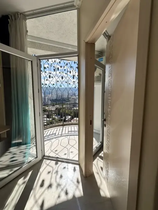 იყიდება, ბინა