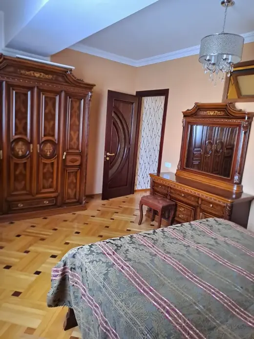 ქირავდება, ბინა