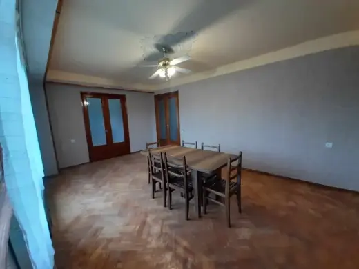 იყიდება, ბინა