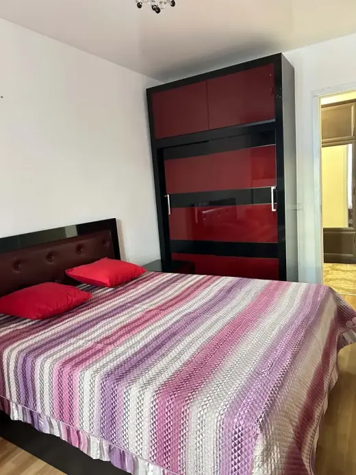 იყიდება, ბინა