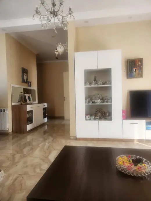 იყიდება, ბინა