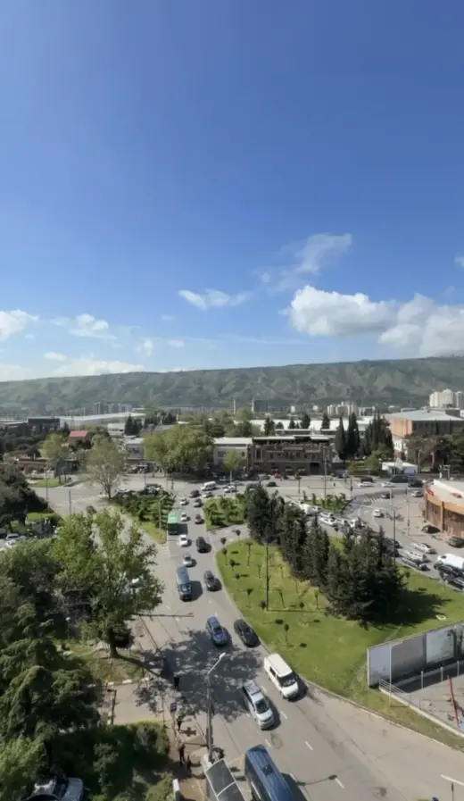 იყიდება, ბინა