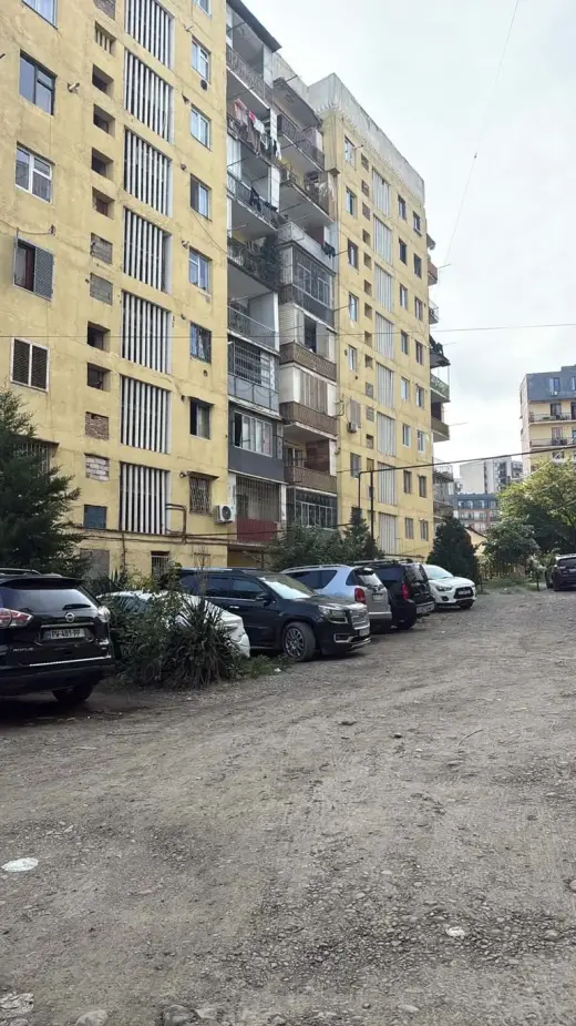 იყიდება, ბინა