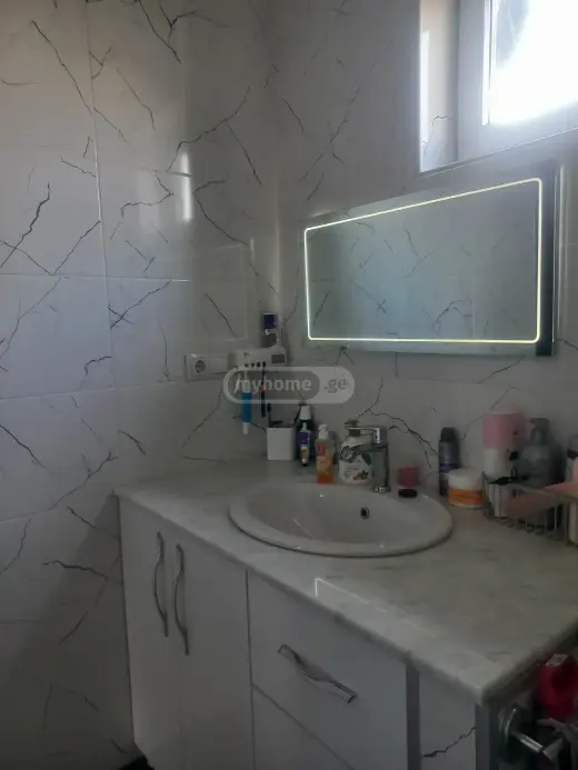 იყიდება, ბინა