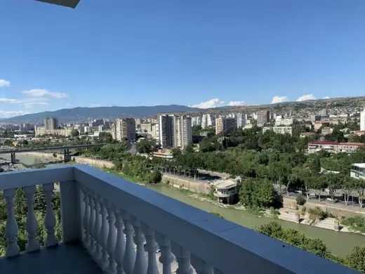 იყიდება, ბინა