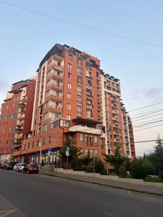 იყიდება, ბინა