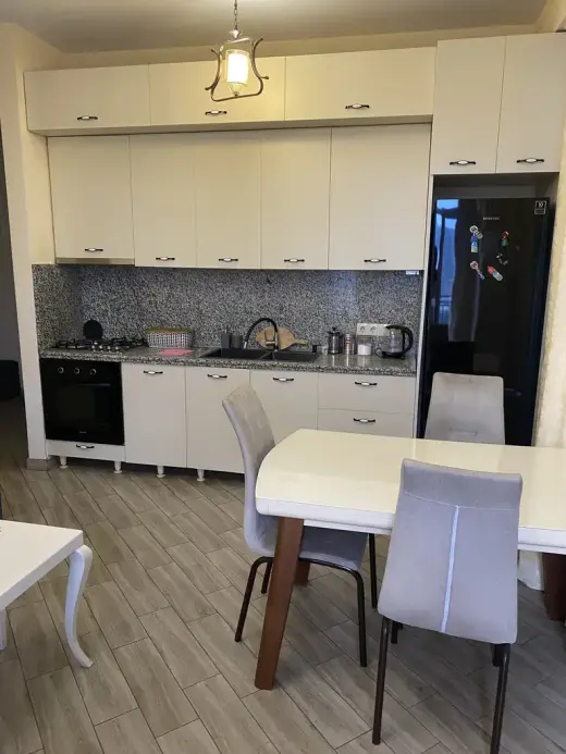 ქირავდება, ბინა