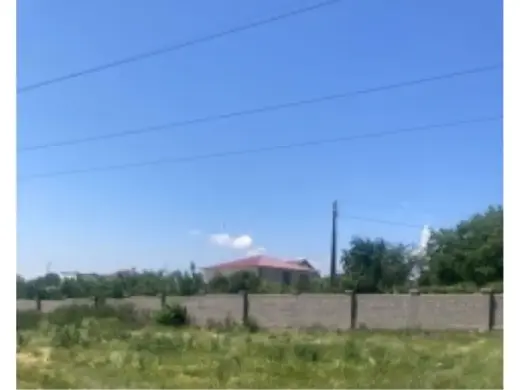 იყიდება, მიწა