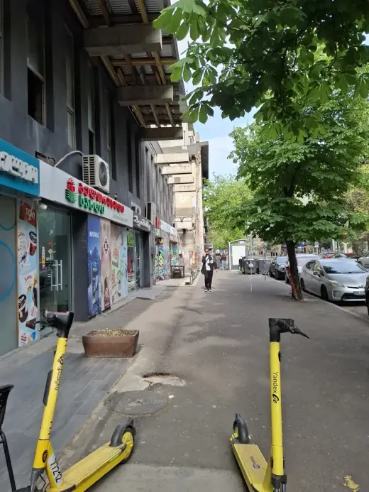 იყიდება, ბინა