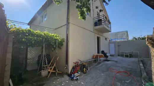 იყიდება, კერძო სახლი