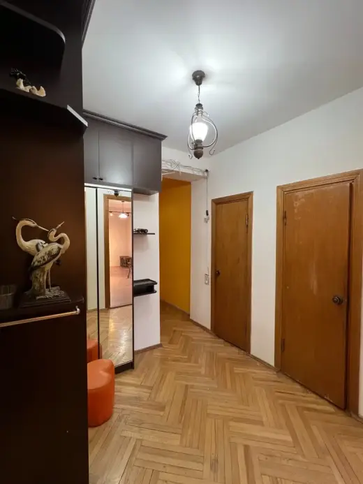 იყიდება, ბინა