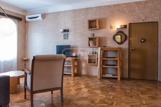 იყიდება, ბინა