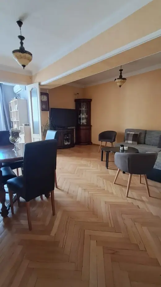 იყიდება, ბინა