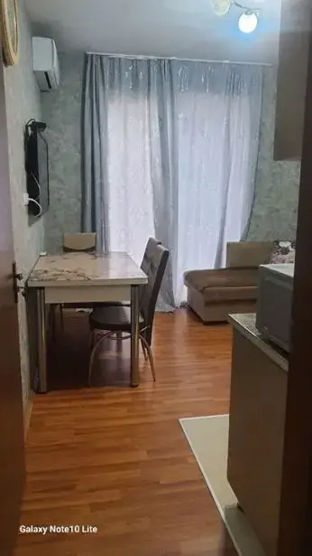 ქირავდება, ბინა