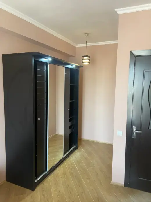 ქირავდება, ბინა